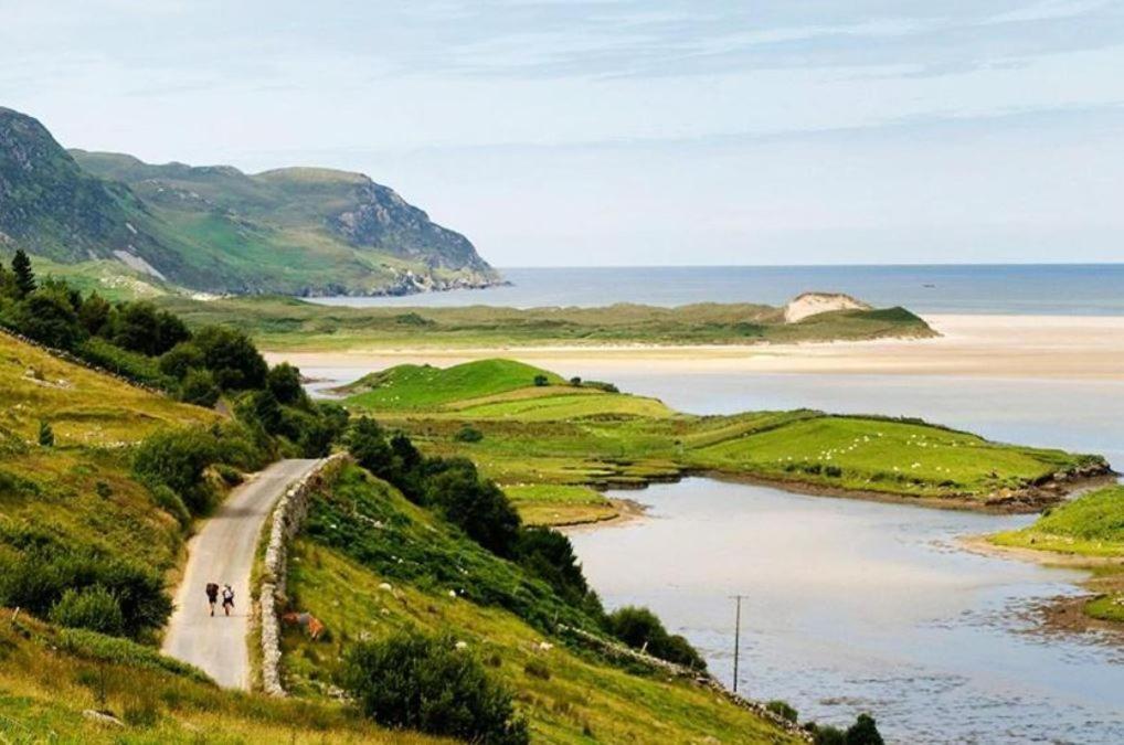 דירות Dungloe Lakeside Lodging מראה חיצוני תמונה