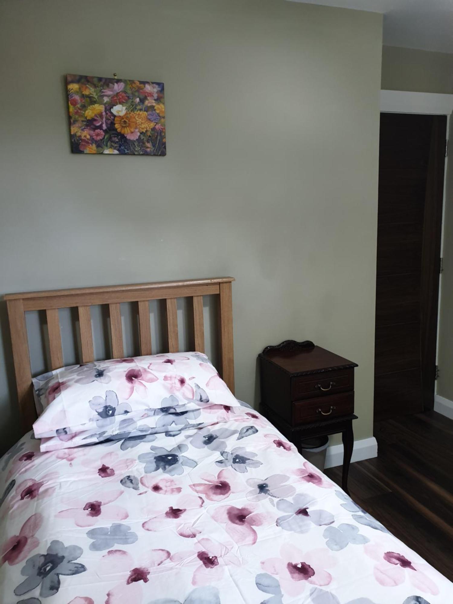 דירות Dungloe Lakeside Lodging מראה חיצוני תמונה